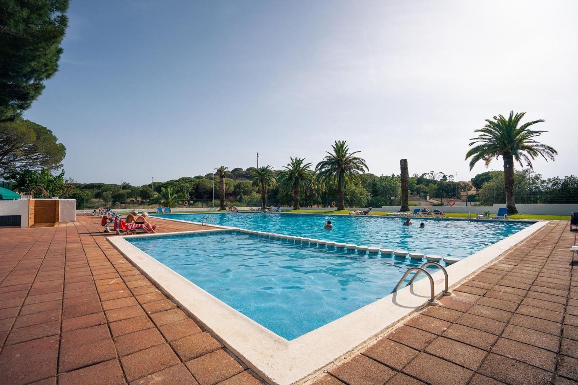 Kampaoh Palamos Internacional Hotel Exterior photo